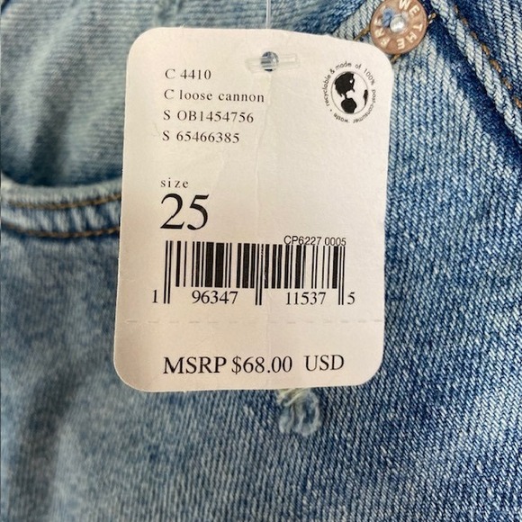 Free People Loose Cannon Denim Shorts Distressed Raw Hem Button Fly Size‎ 25 - Picture 2 of 9